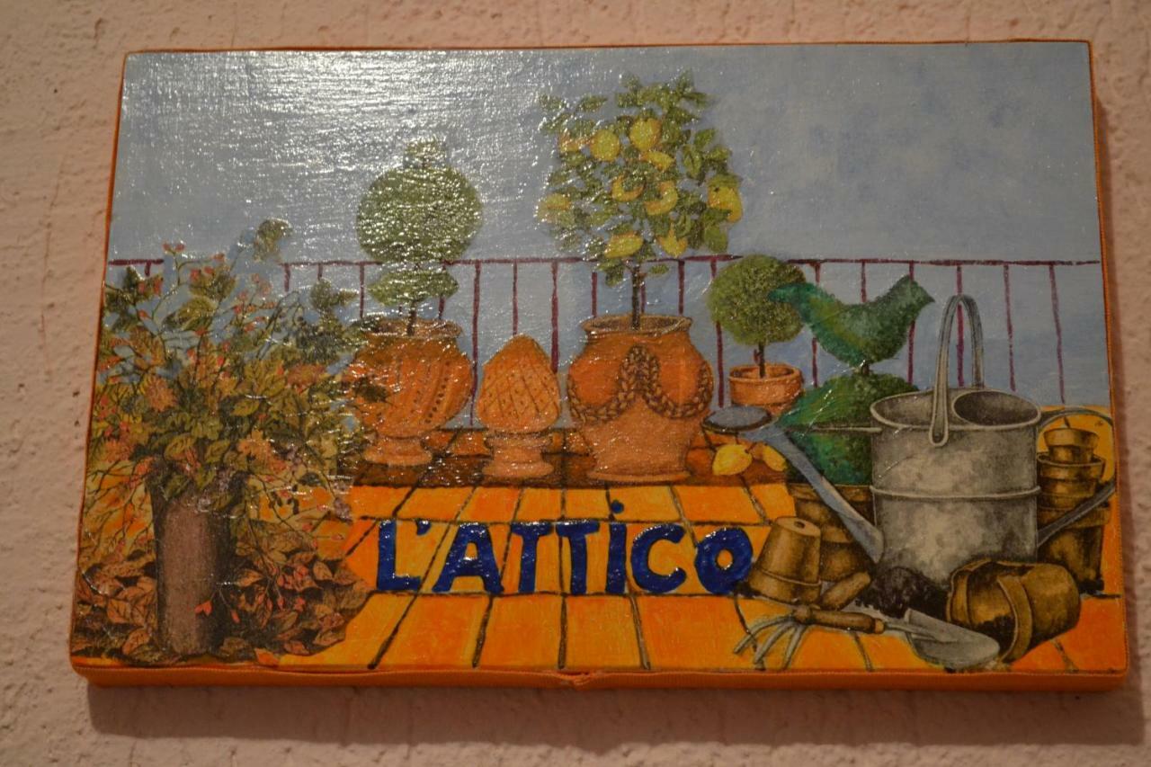 L'Attico Affittacamere B&B Καταντζάρο Εξωτερικό φωτογραφία