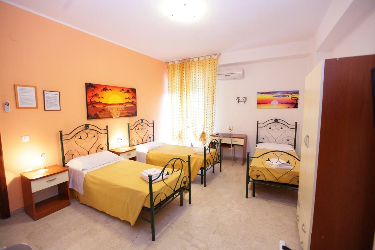 L'Attico Affittacamere B&B Καταντζάρο Εξωτερικό φωτογραφία
