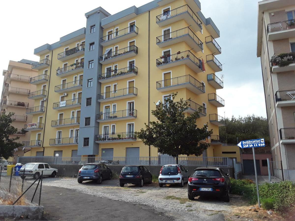 L'Attico Affittacamere B&B Καταντζάρο Εξωτερικό φωτογραφία