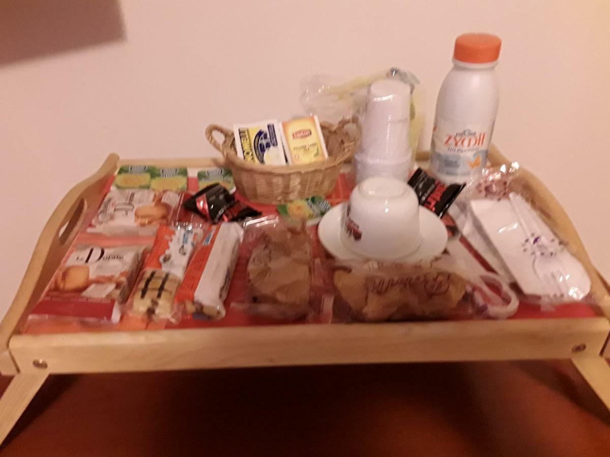 L'Attico Affittacamere B&B Καταντζάρο Εξωτερικό φωτογραφία